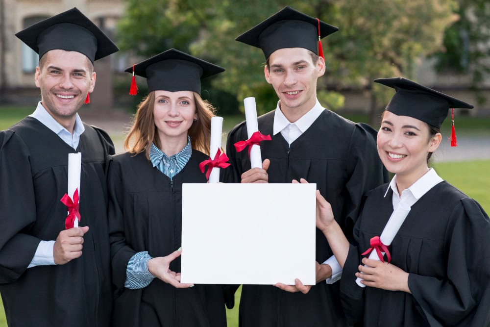 Graduates from Elite Institute and Technology celebrating their achievement